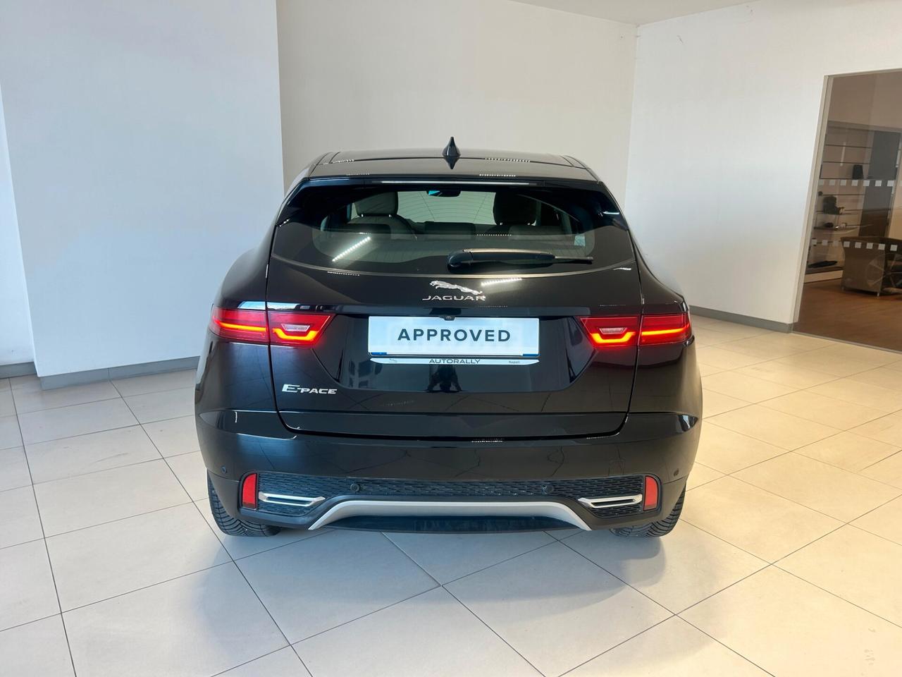 Jaguar E-Pace 2.0D I4 163 CV AWD Auto SE AUTOCARRO N1