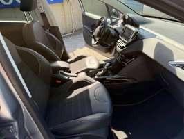 Peugeot 2008 BlueHDi 100 GT Line