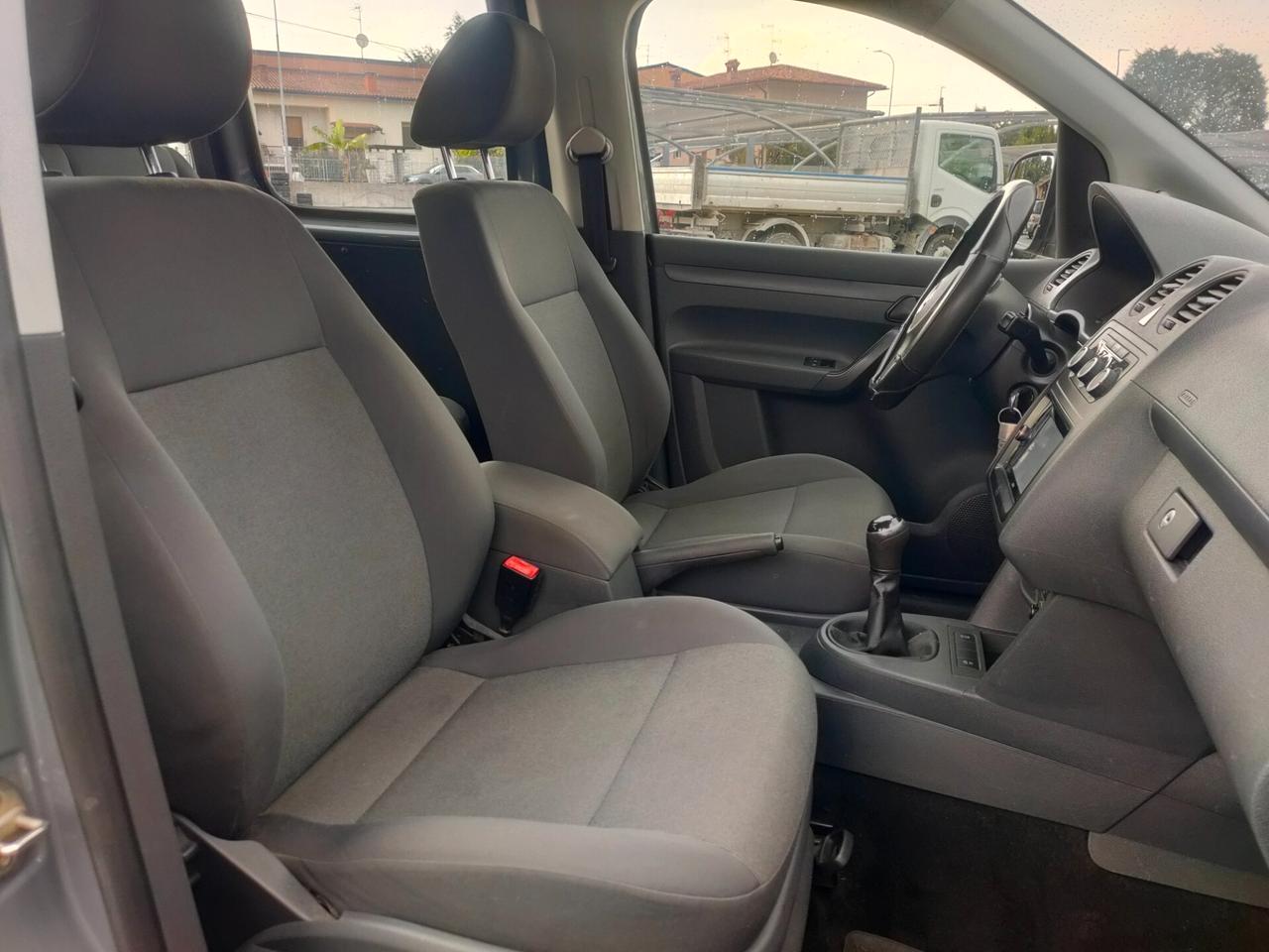 Volkswagen Caddy 1.6 TDI 75 CV 5posti. Trendline autocarro cinghia sostituita