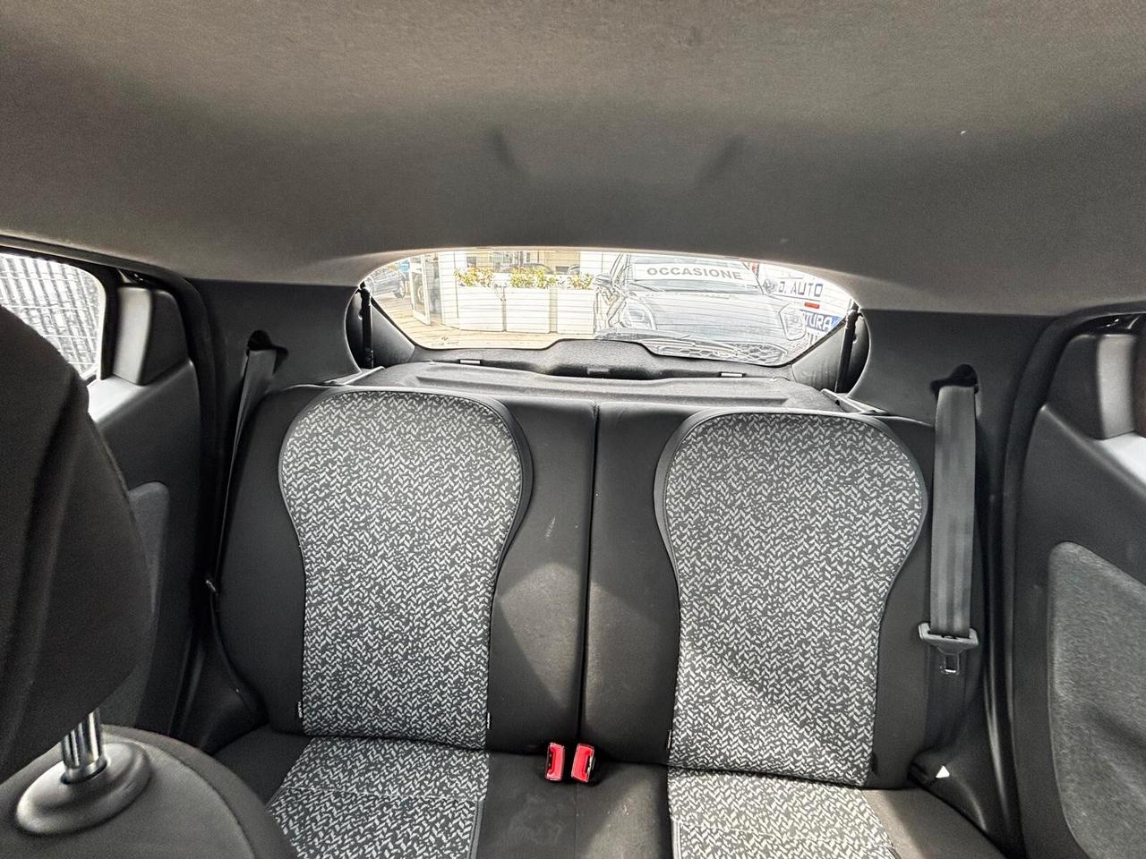 Lancia Ypsilon 1.0 FireFly 5 porte S&S Hybrid Gold