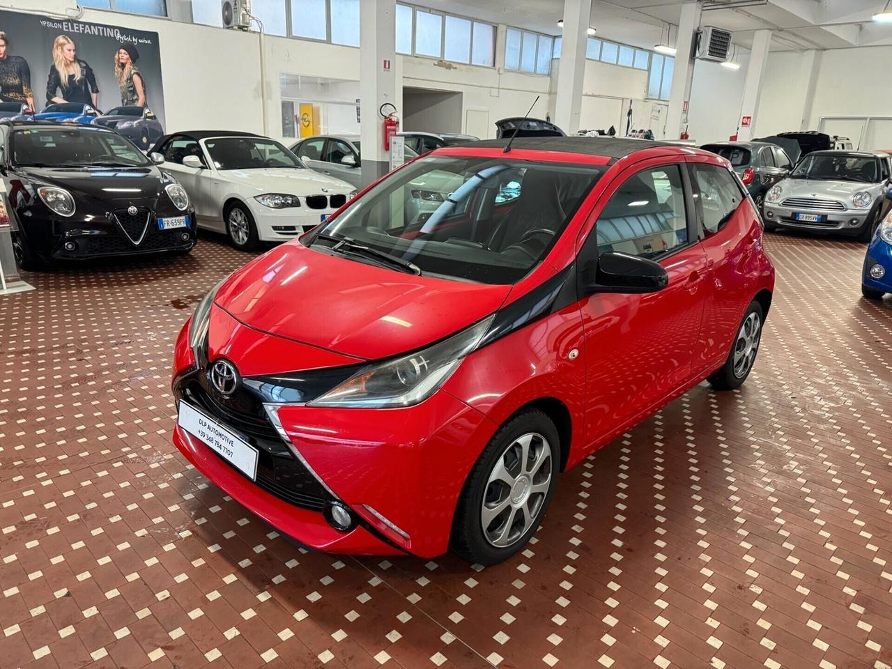 Toyota Aygo 1.0 VVT-i 69 CV 5 porte x-clusiv - CABRIO