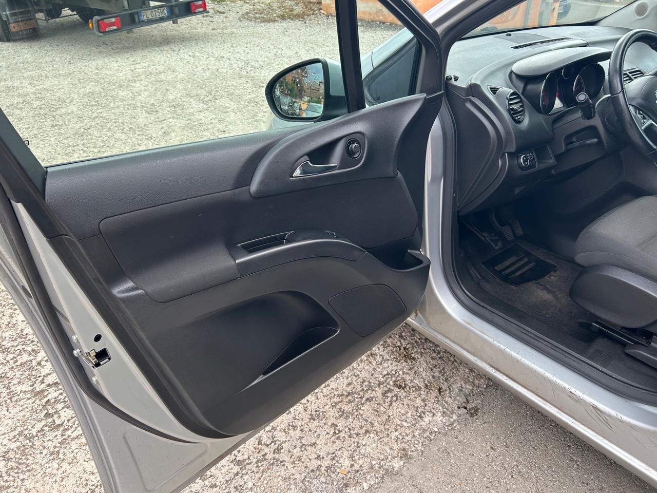 Opel Meriva 1.3 CDTI 95CV ecoFLEX Cosmo PER NEOPATENTATO