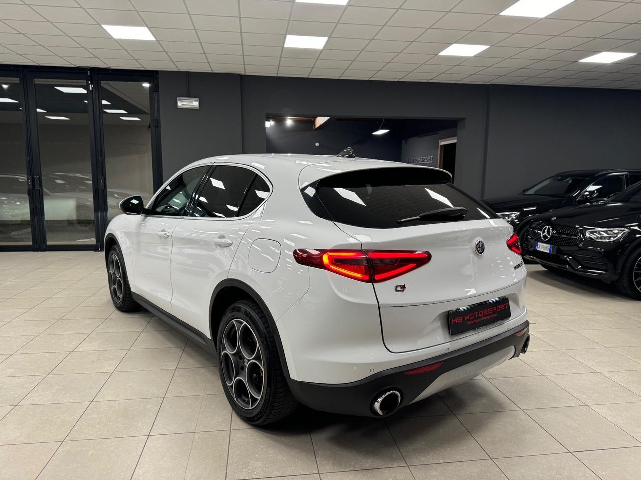 Alfa Romeo Stelvio 2.2 Turbodiesel 210 CV AT8 Q4 Super