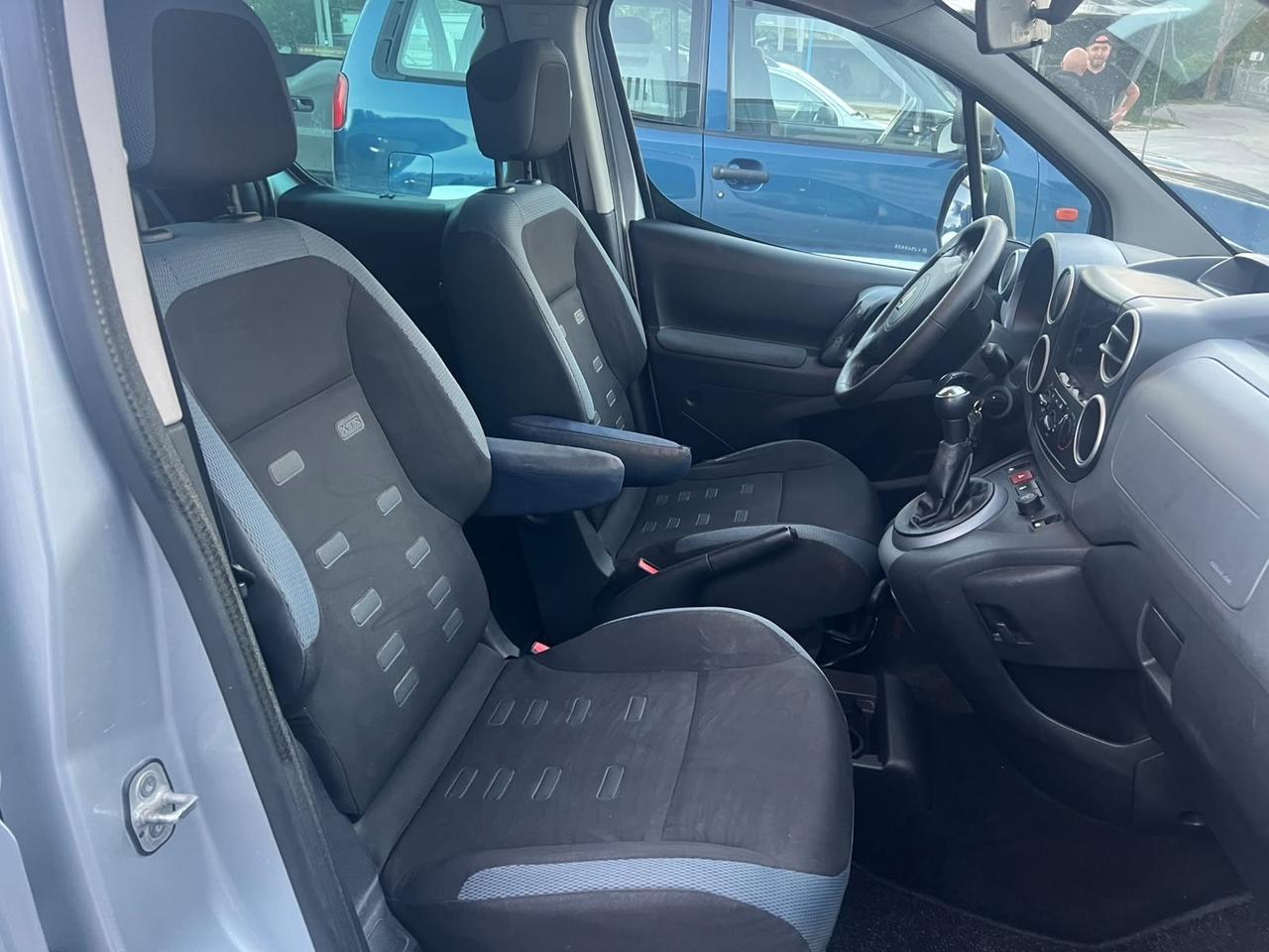 Citroen berlingo 5posti 1.6 HDi gancio traino Neopatentati