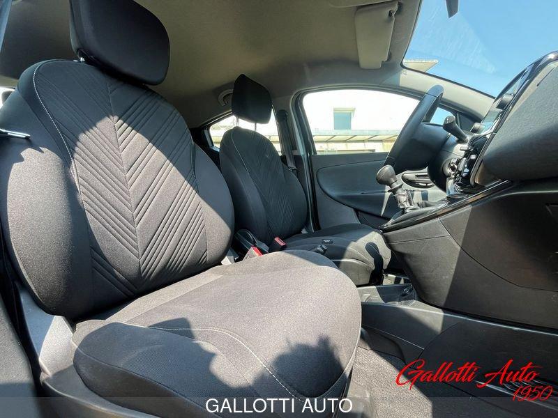 Lancia Ypsilon 1.0 FireFly 70cv Hybrid Gold