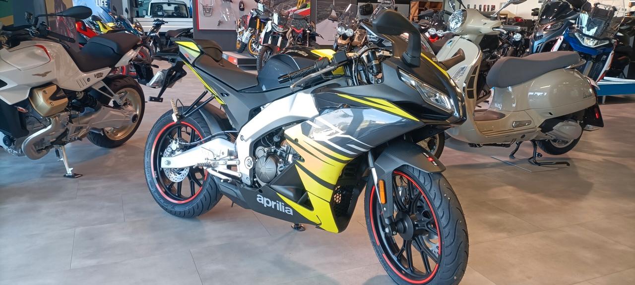Aprilia RS 125 Aprilia rs 125 €5 2025 venom yellow