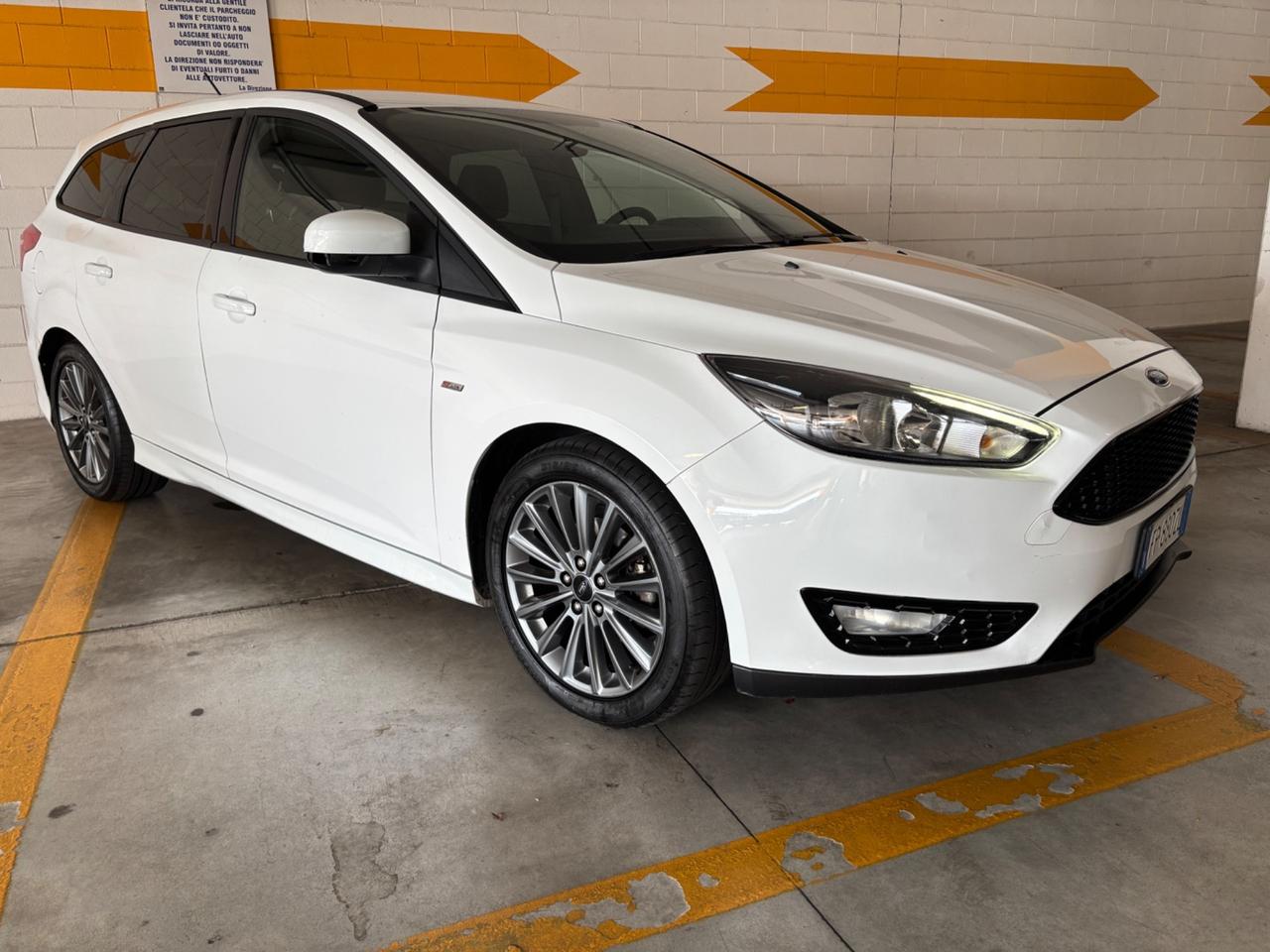 Ford Focus 1.5 TDCi SW ST Line Business