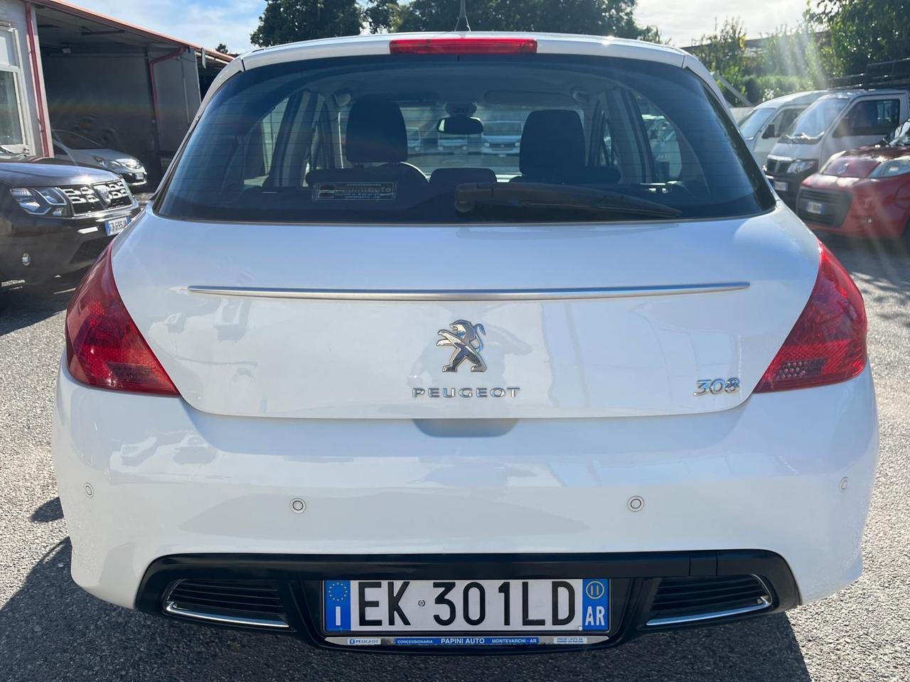 Peugeot 308-5P-1.6 hdi-full opt-12/2011
