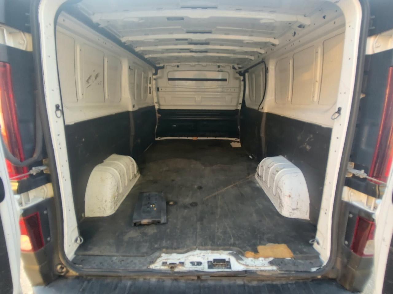 Opel Vivaro 29 L2H1 1.6 BIT. 14O CV EDITION, OK NEOPATENTATI, PREZZO + IVA