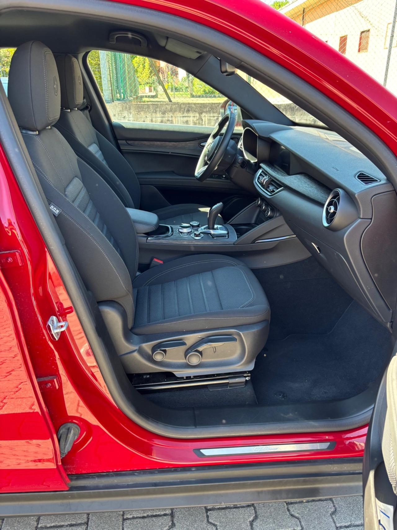 Alfa Romeo Stelvio 2.2 Turbodiesel 160 CV AT8 RWD Super