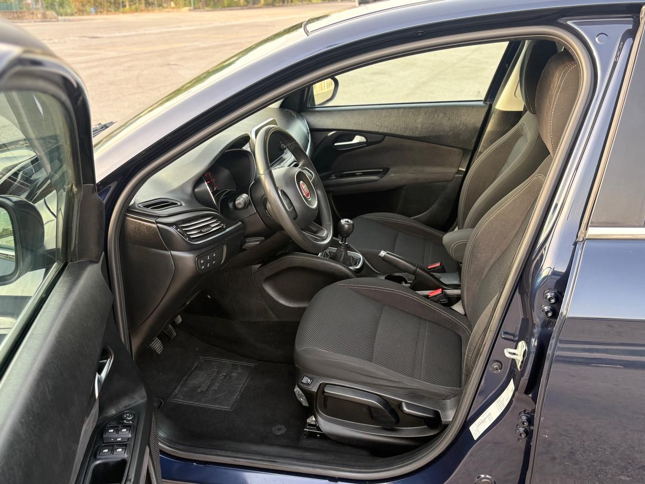 Fiat Tipo 1.6 MULTIJET 120CV S&S 5Porte Lounge LED