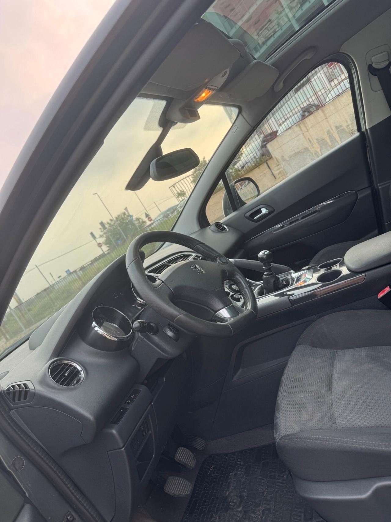 Peugeot 3008 2.0 HDi 150CV Tecno