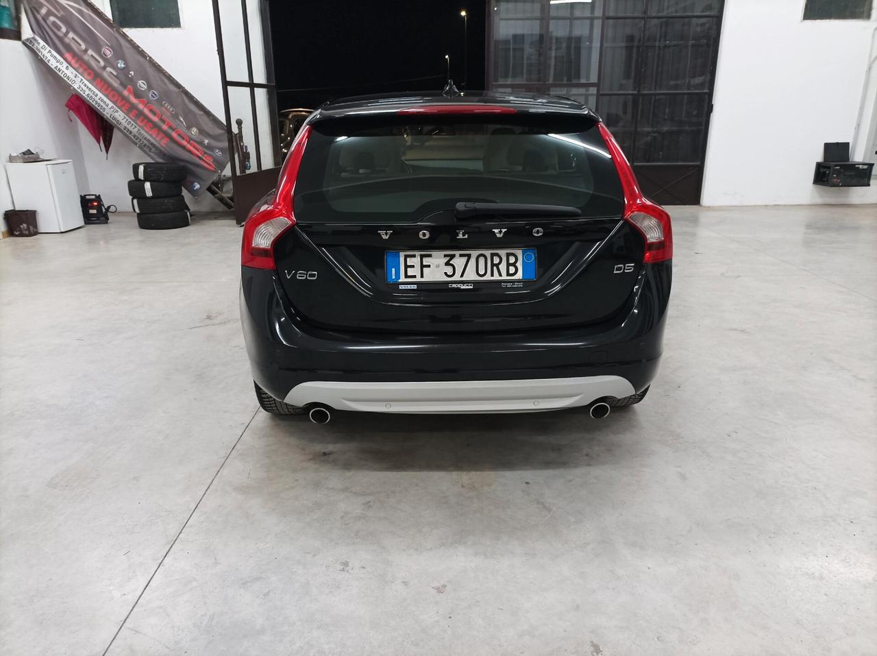 Volvo V60 D5 2.4 205 CV Geartronic Kinetic - 01/2011
