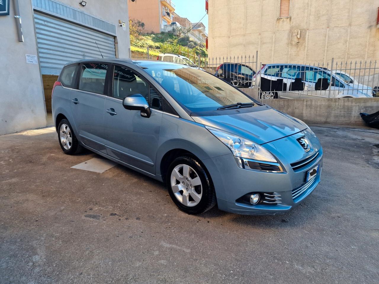 Peugeot 5008 2.0 HDi 150CV Tecno