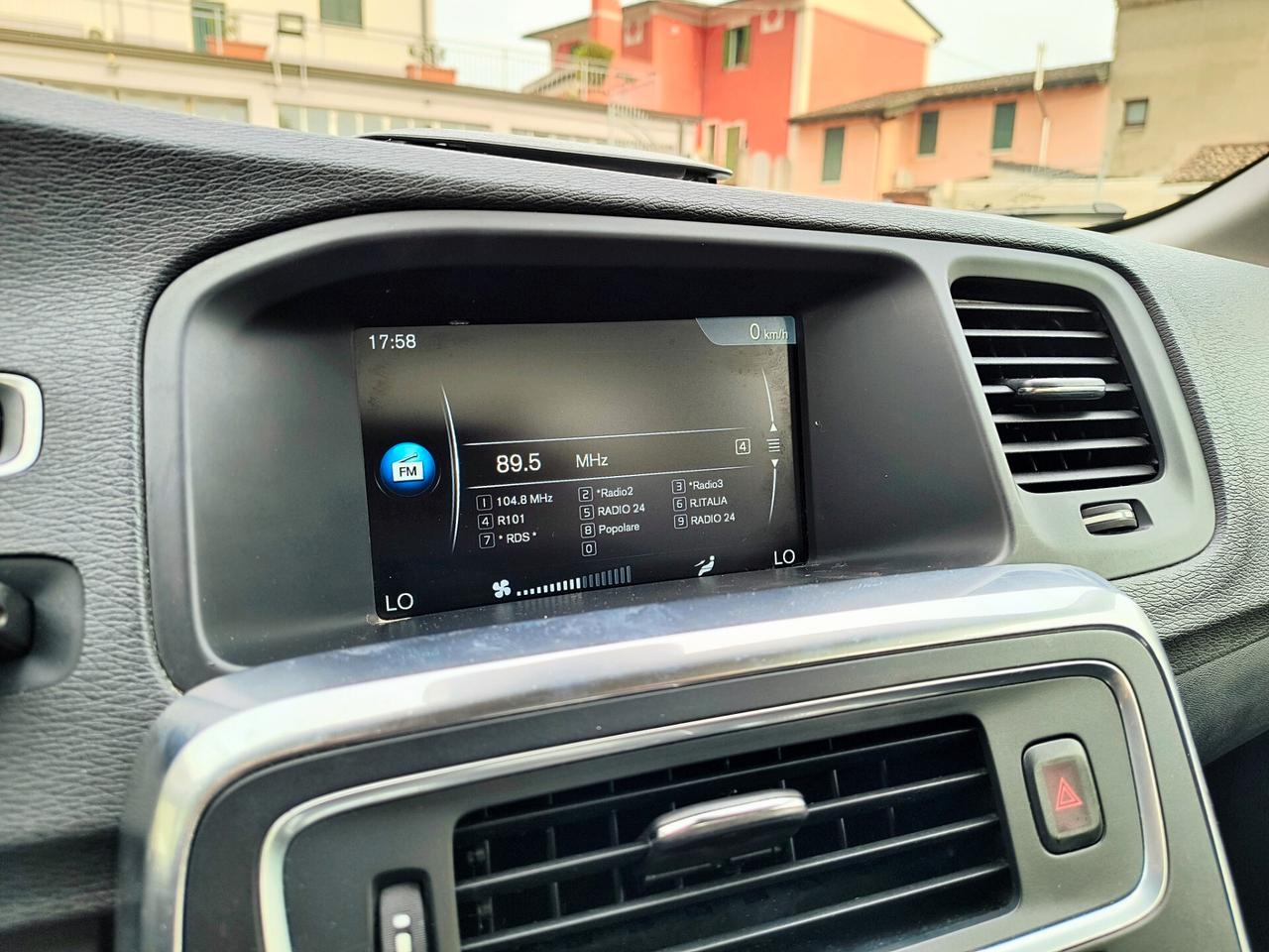 Volvo S60 D3 Automatico 136cv *Ok Neopatentati*