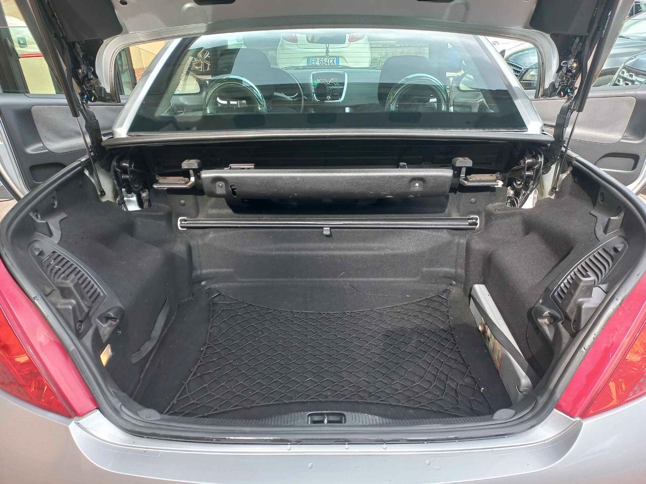 Peugeot 207 1.6 120CV CC Féline