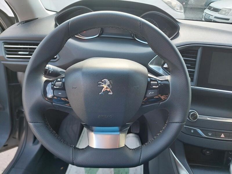 Peugeot 308 BlueHDi 120 S&S Allure