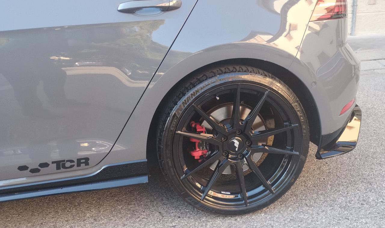 Volkswagen Golf GTI 2.0 TSI TCR DSG 5p. BlueMotion Technology