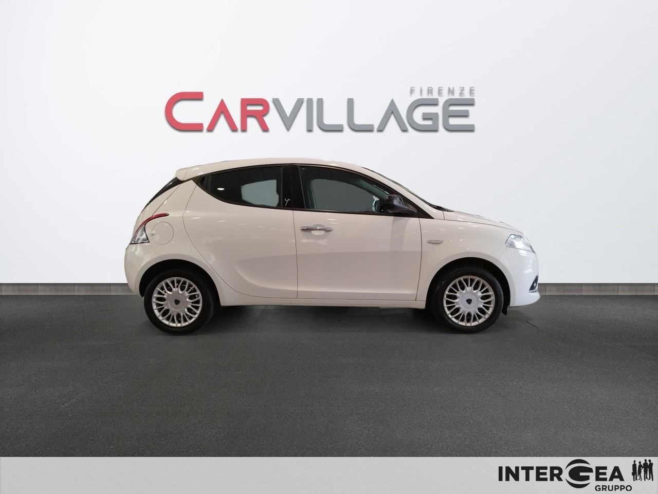 LANCIA Ypsilon 1.2 Gold 69cv my16