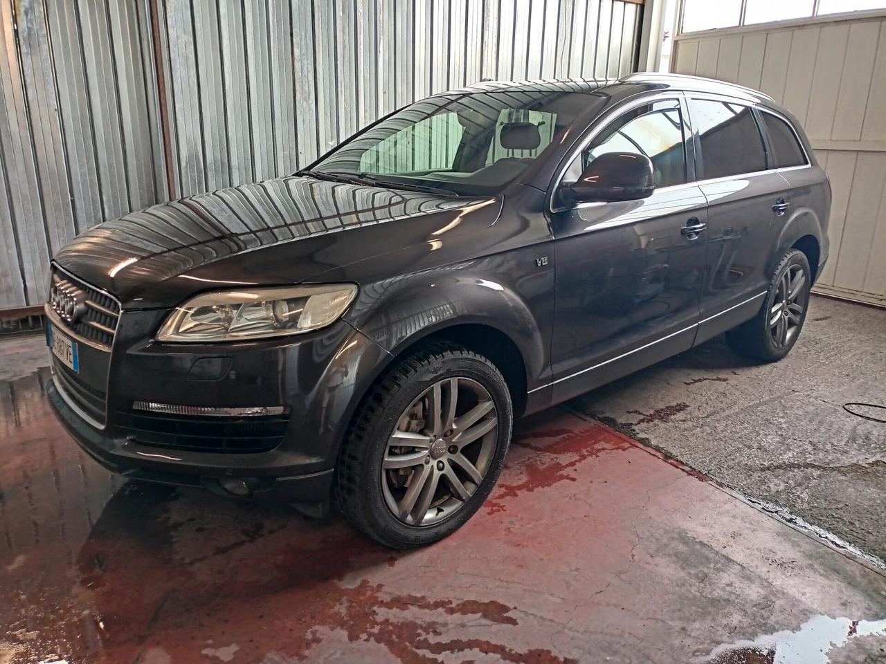 Audi Q7 3.0 V6 TDI 233CV quattro tiptronic 7 posti TETTO