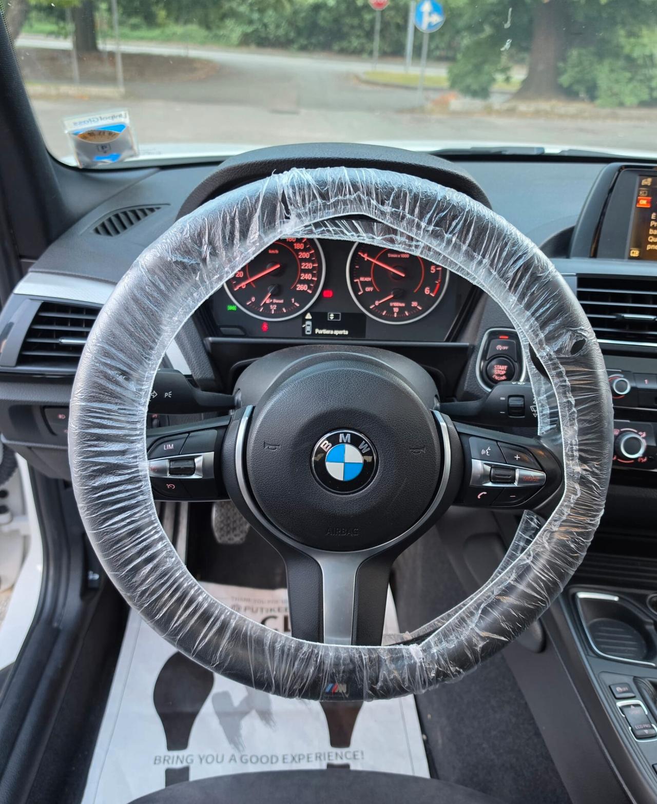 Bmw 116 116d 5p. Msport