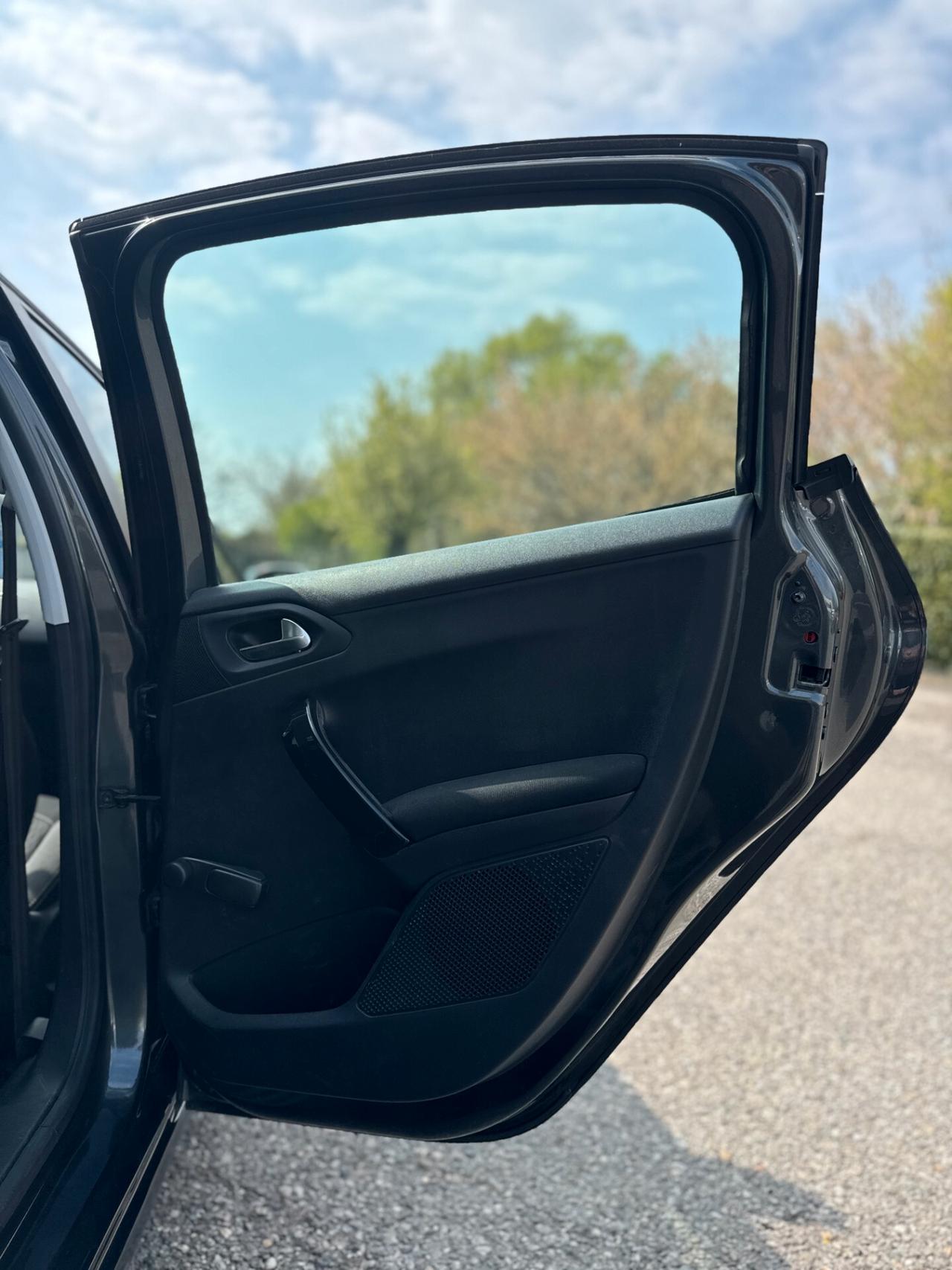 Peugeot 208 1.2 Benz *UNICO proprietario*Cinghia NUOVA