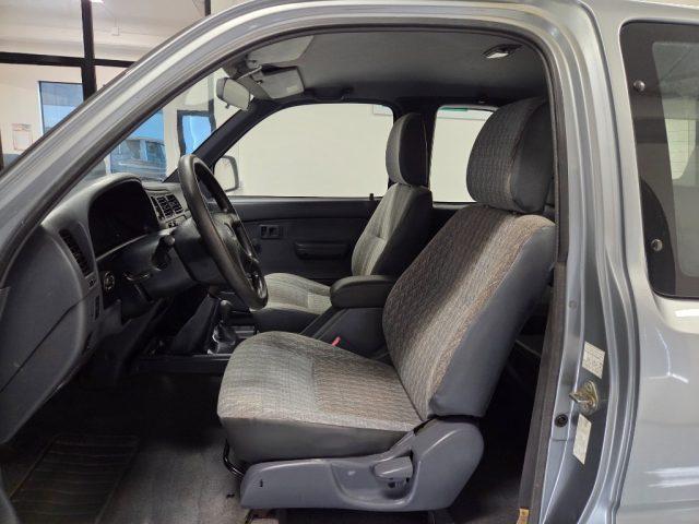 TOYOTA Hilux EXTRA-CAB D-4D ARIA CONDIZIONATA
