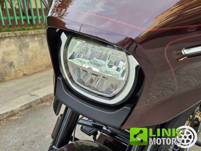 HARLEY-DAVIDSON CVO Street Glide 25th