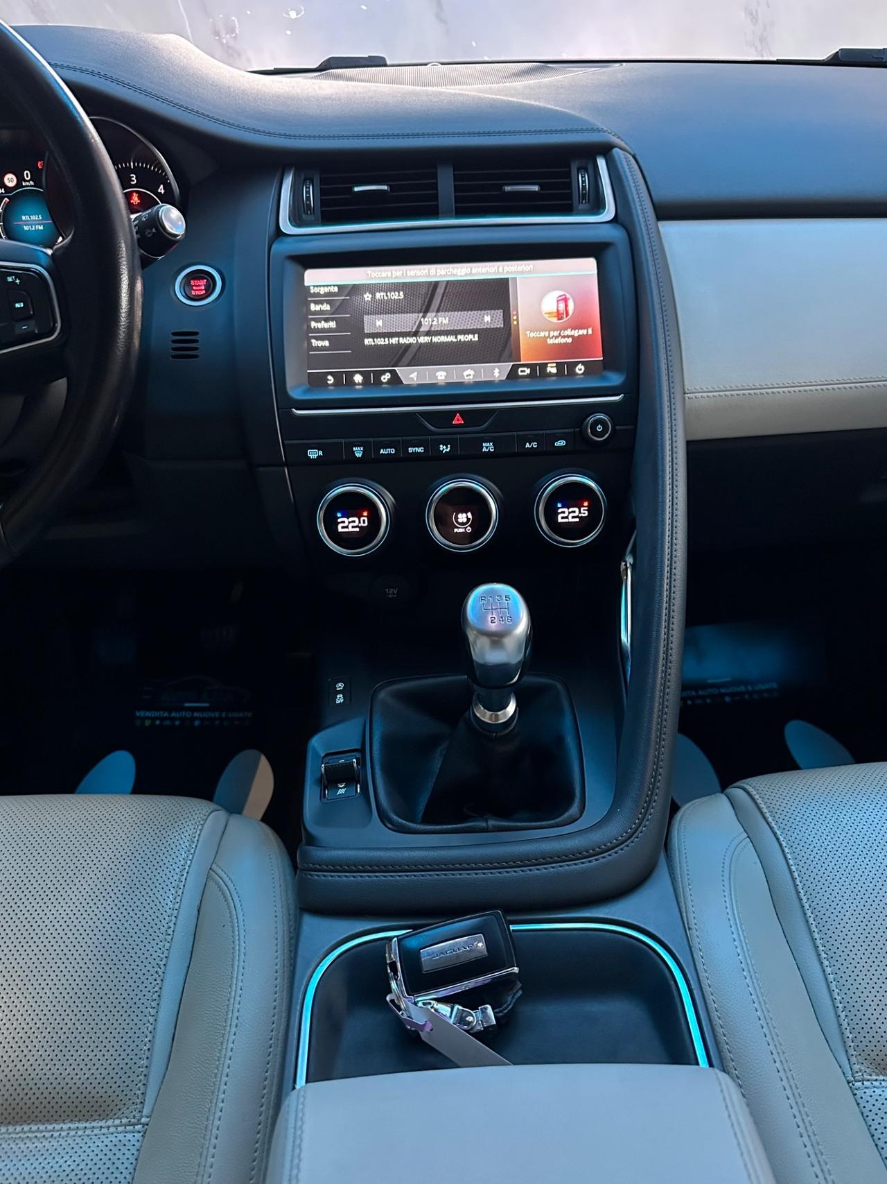 Jaguar E-Pace 2.0D 150 CV AWD aut. R-Dynamic SE