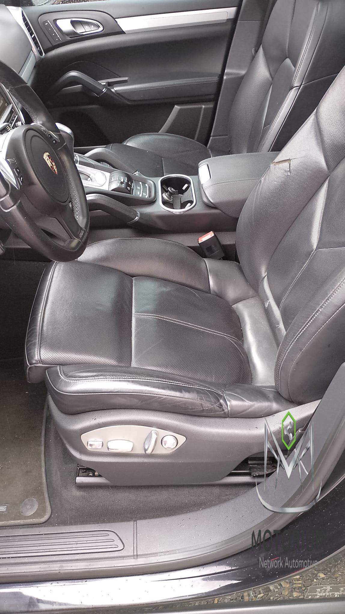 Porsche Cayenne Diesel 3.0 V6 245 CV Tiptronic
