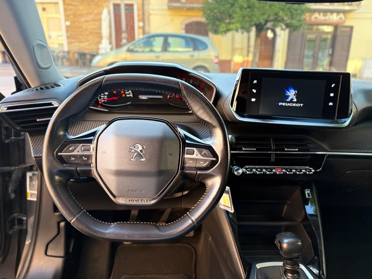 Peugeot 2008 BlueHDi 110 Active FULL LED/NAV/CAM
