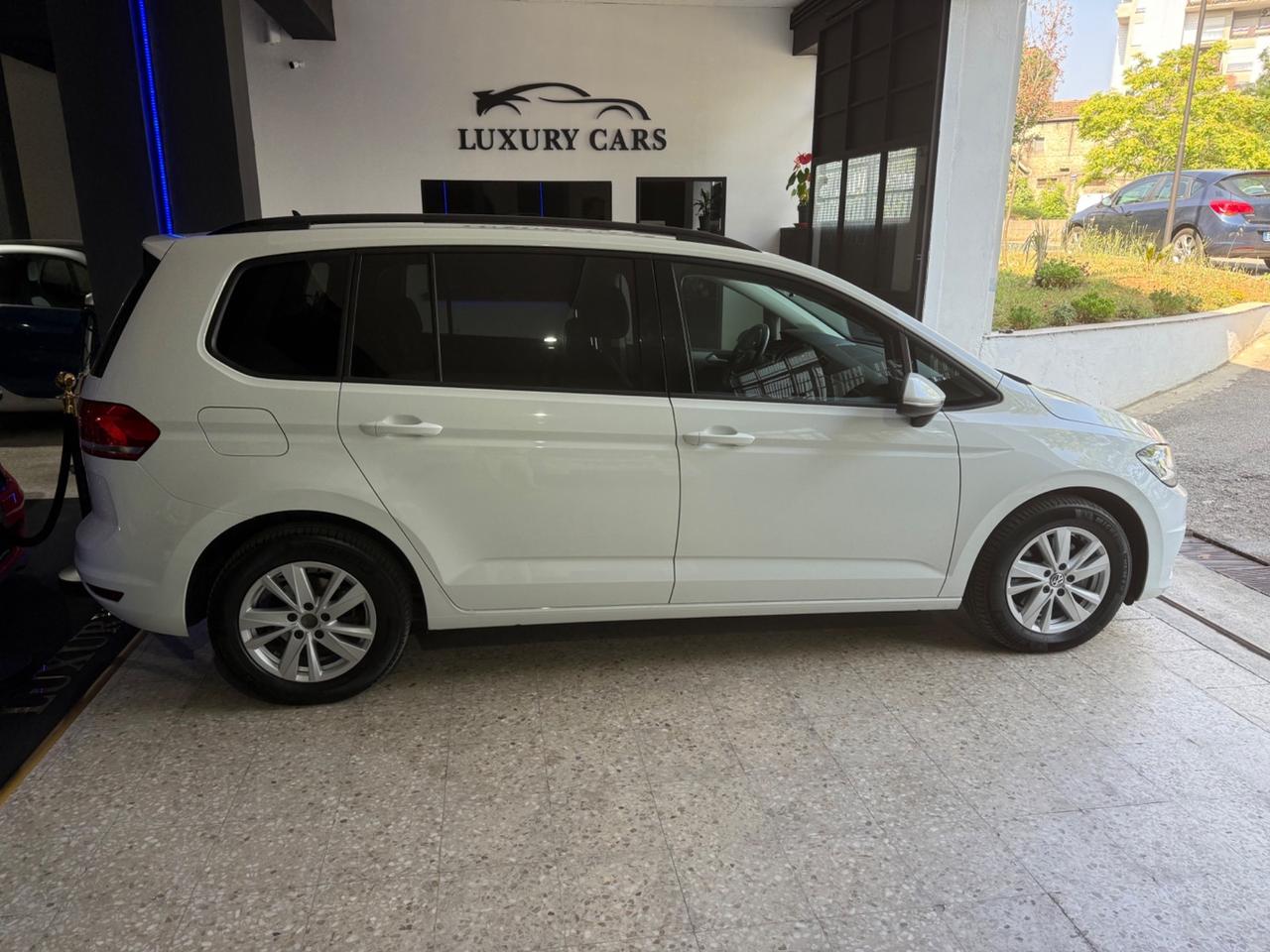 Volkswagen Touran 2.0 TDI DSG 2020