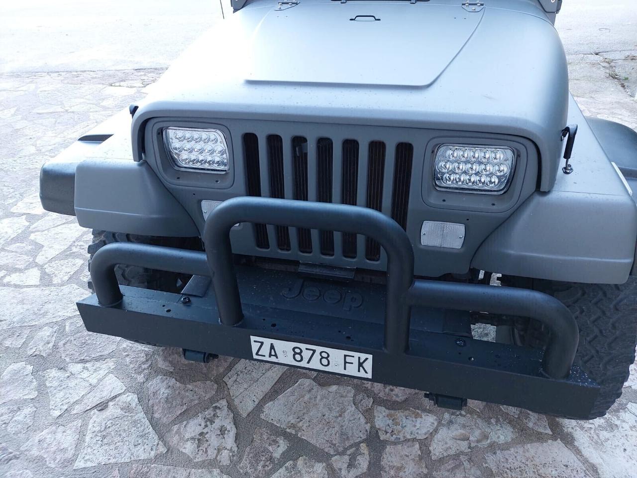 Jeep Wrangler JEEP WRANGLER 2.5 cabrio 107 cv