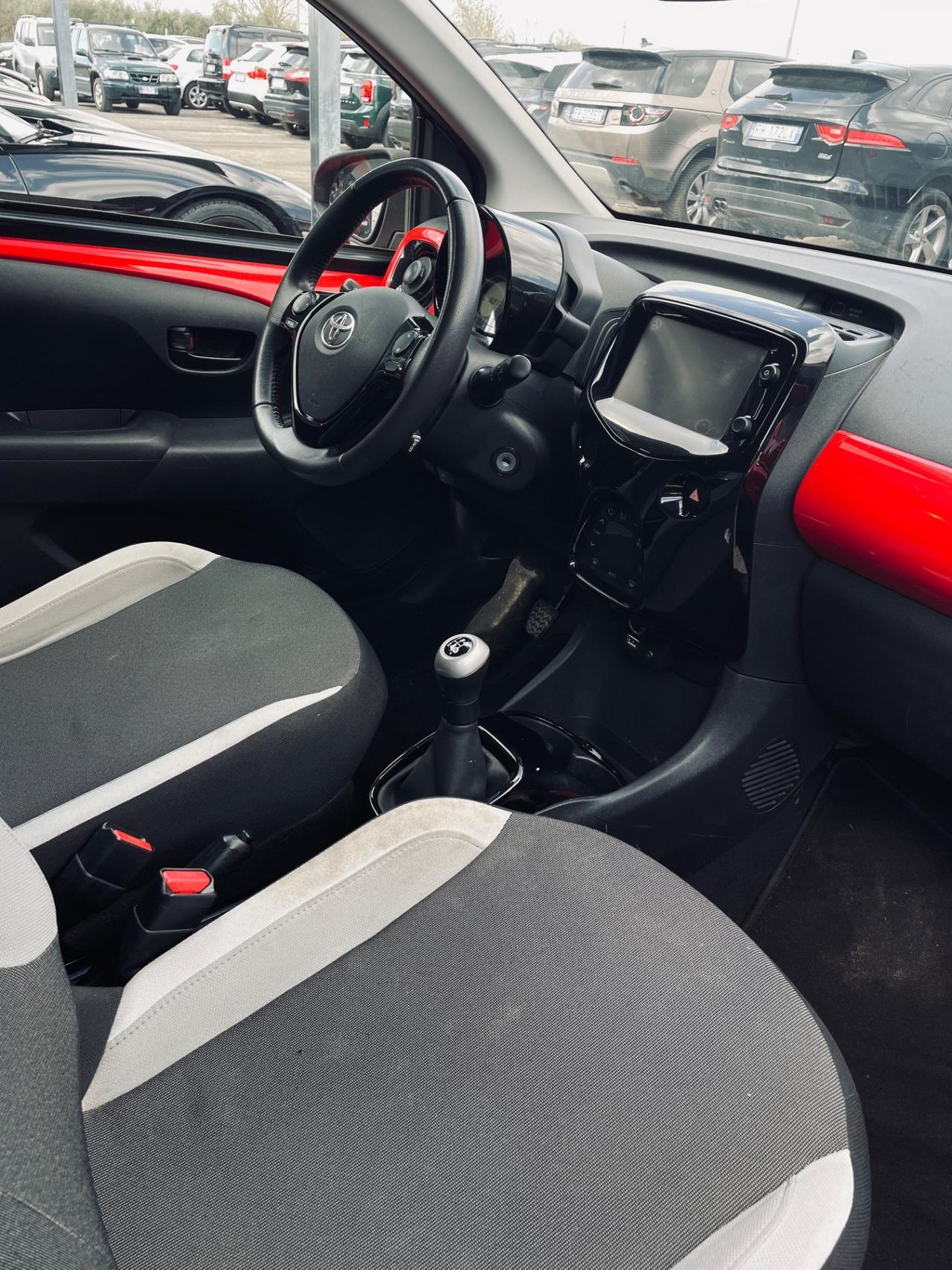 Toyota Aygo 1.0 x-play