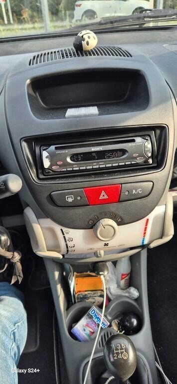 Toyota Aygo 1.0 12V VVT-i 5 porte Sound