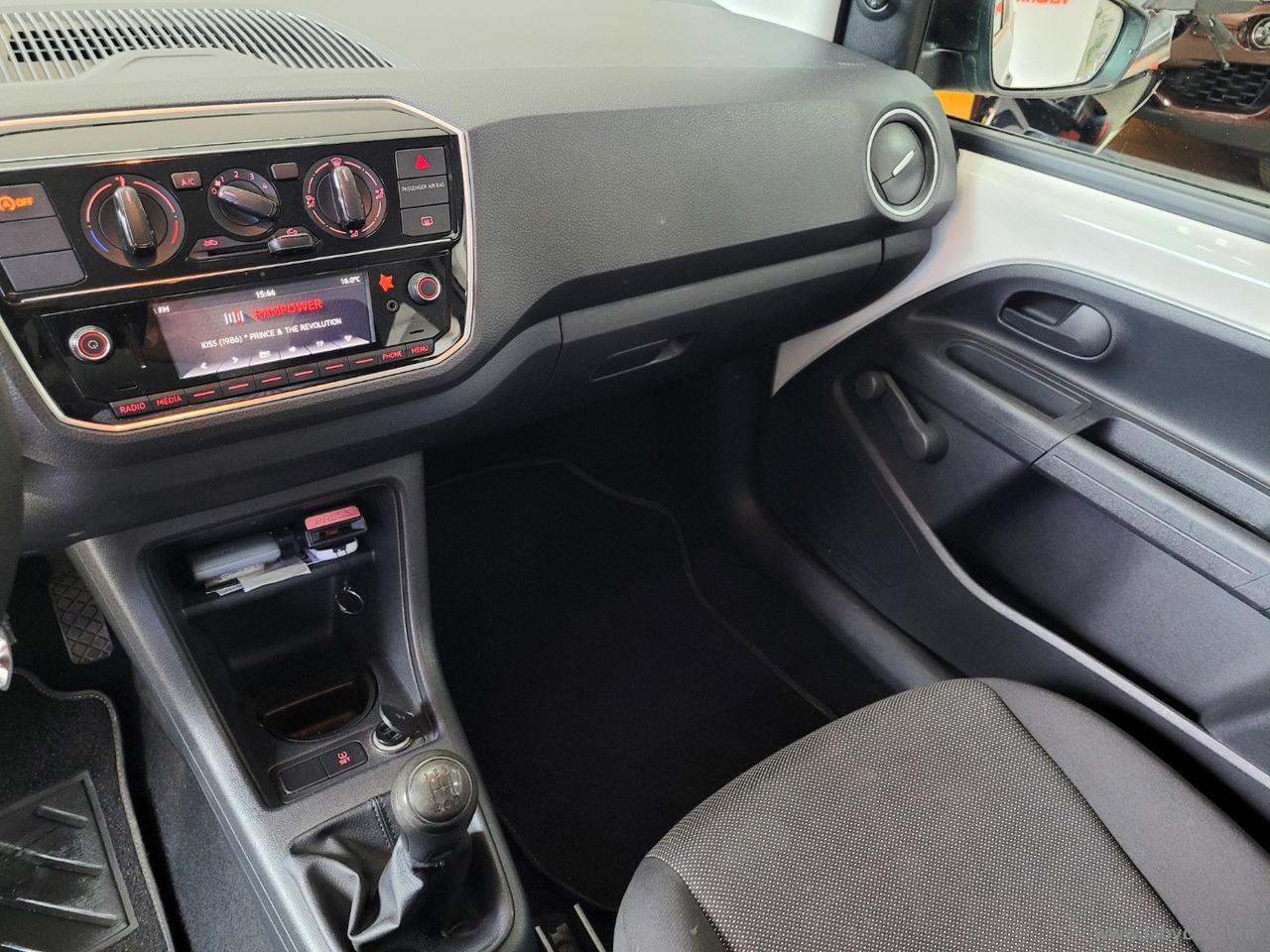VOLKSWAGEN 1.0 3PORTE 60CV 2017 EURO6B*P.CONS
