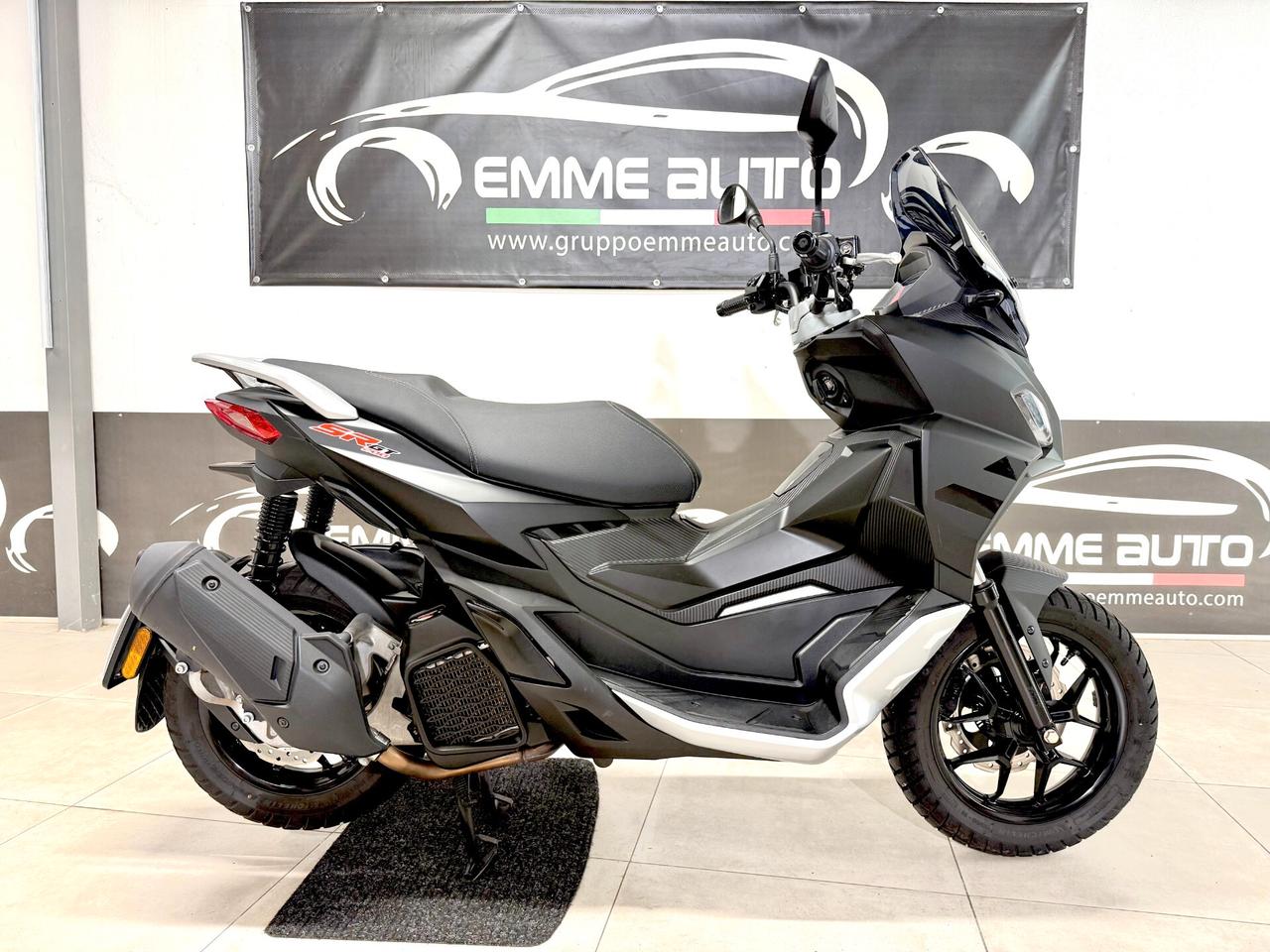 Aprilia SR GT 200
