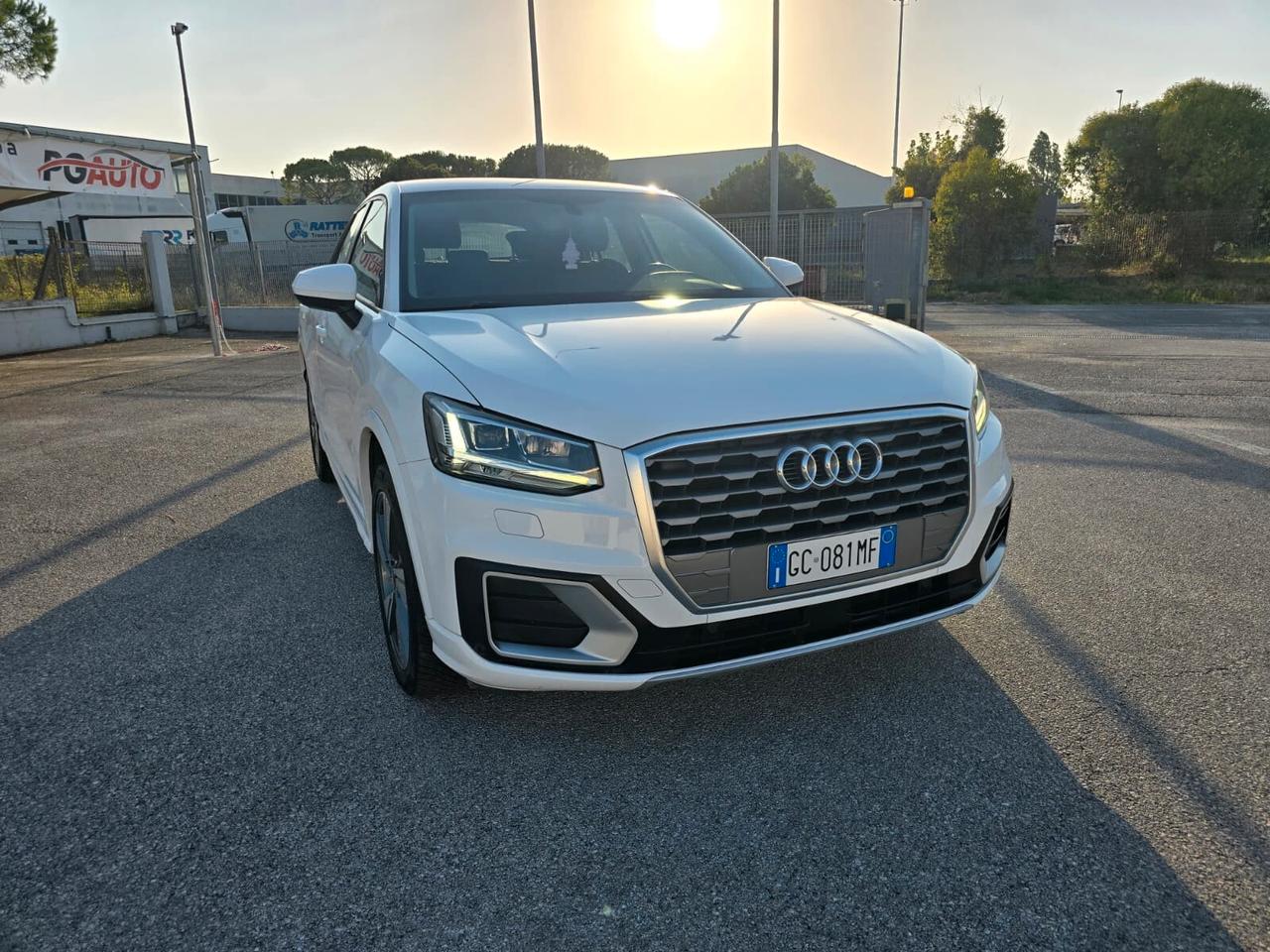 Audi Q2 30 1.6 tdi Admired s-tronic my20
