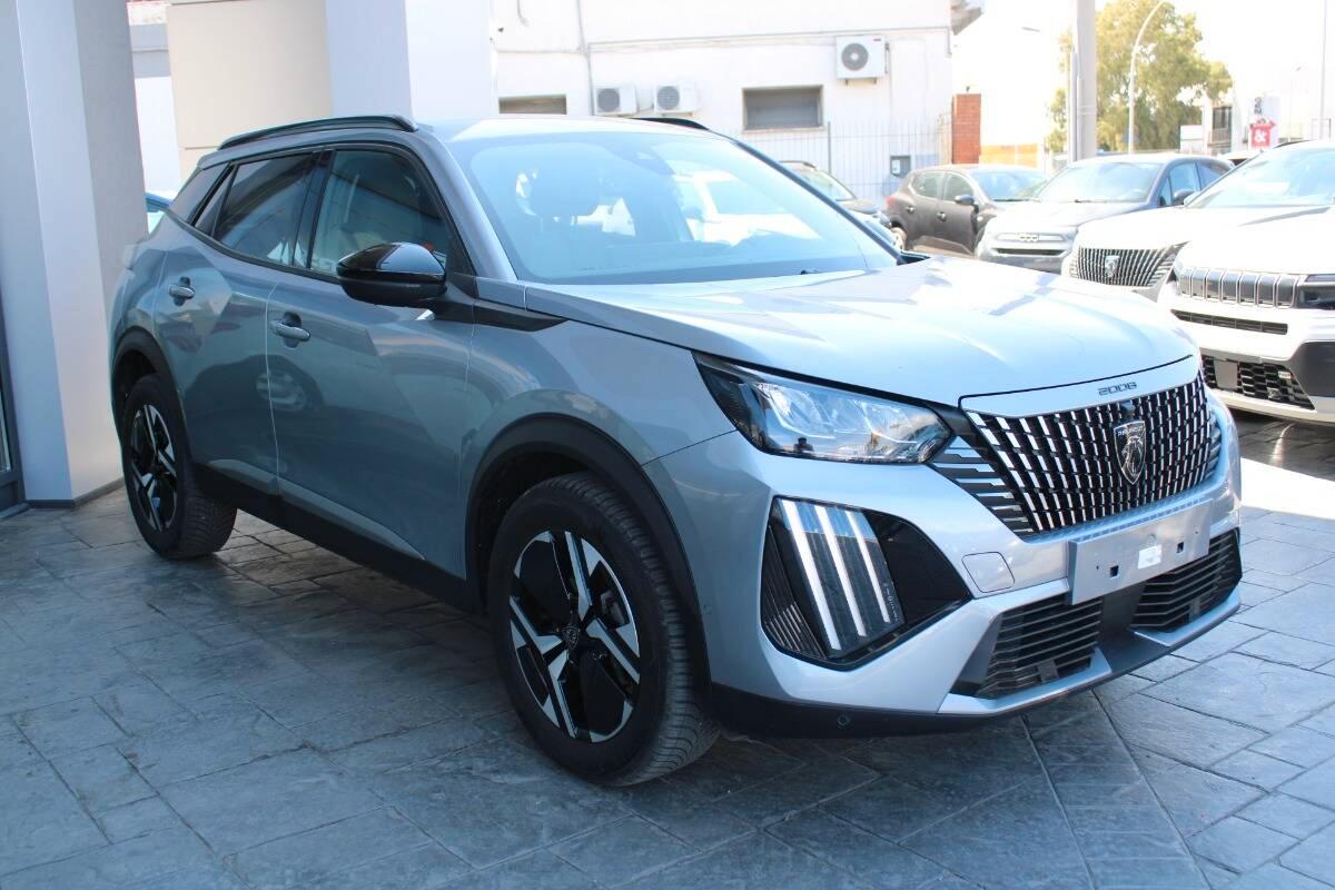 Peugeot 2008 1.2 puretech Allure 100cv con CarPlay