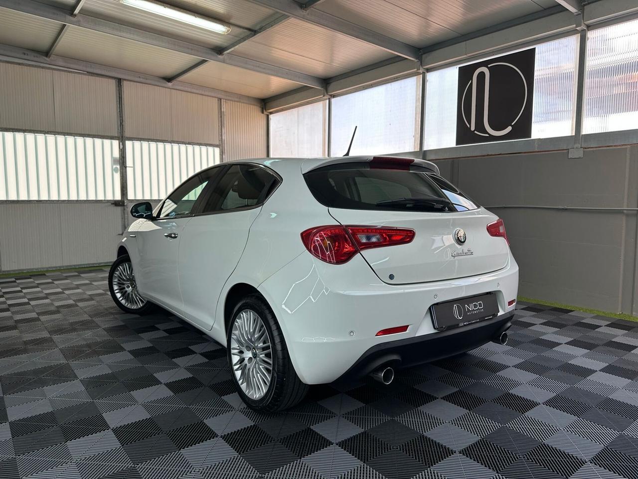 Alfa Romeo Giulietta 2.0 JTDm-2 140 CV Distinctive