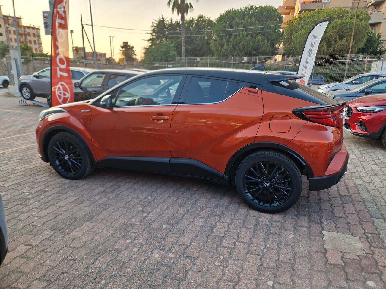 Toyota C-HR 2.0 Hybrid E-CVT Premiere