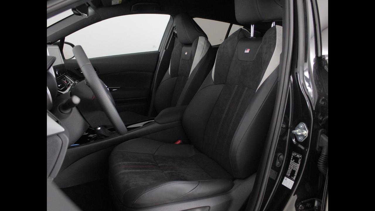 TOYOTA C-HR 2.0H GR-S BLACK ED MY23