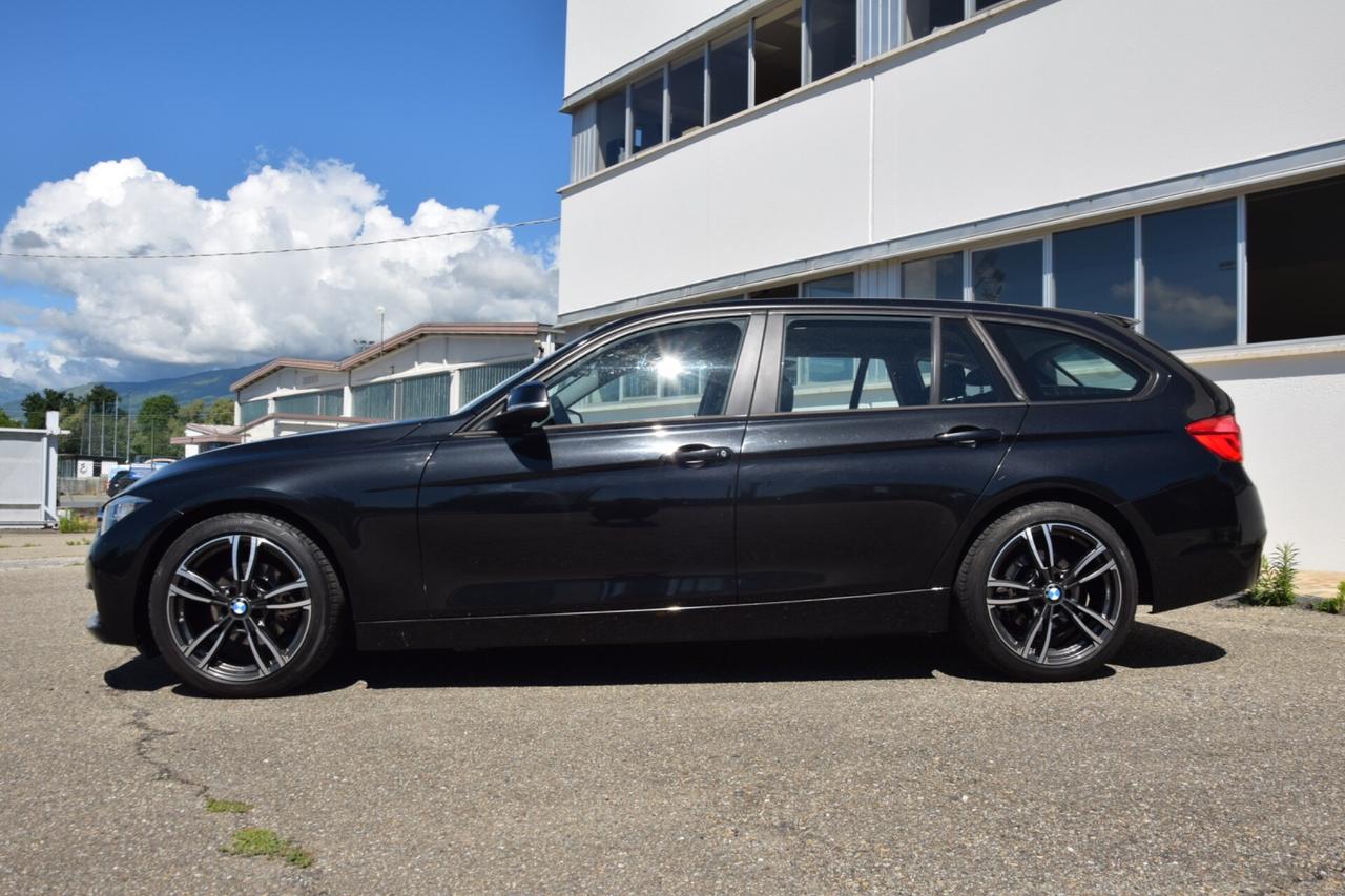 BMW Serie 3 (F30/31) 318d Touring Business A...
