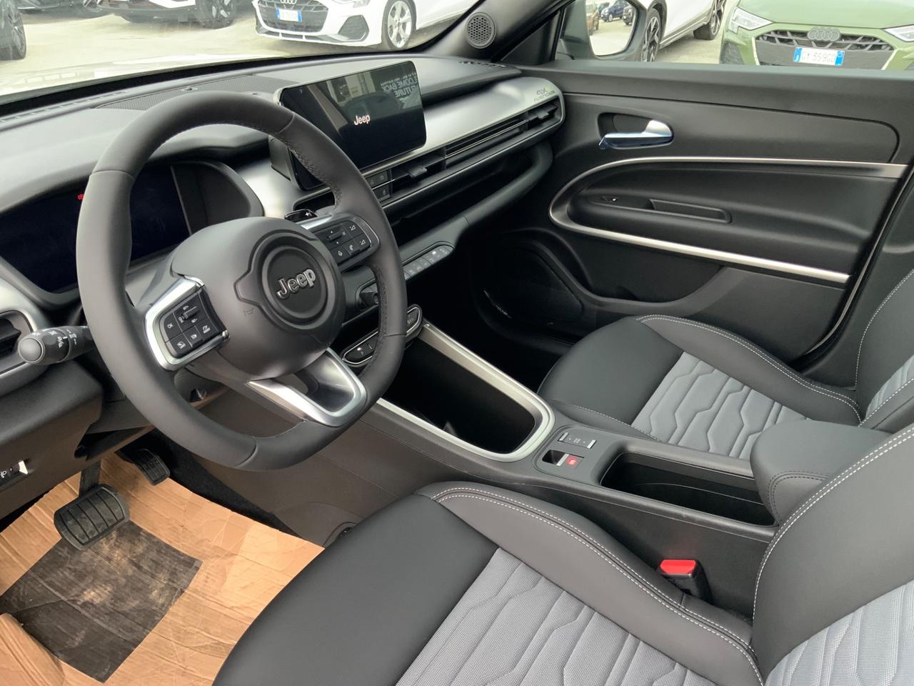 Jeep Avenger 1.2 Turbo 136 CV MHEV 4xe Upland