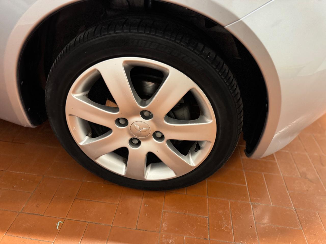 Mitsubishi Colt 1.5 16V CZC cabrio con 40.000km 06