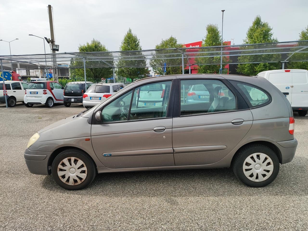 Renault Megane Scénic Evol. 1.6 16V cat Air