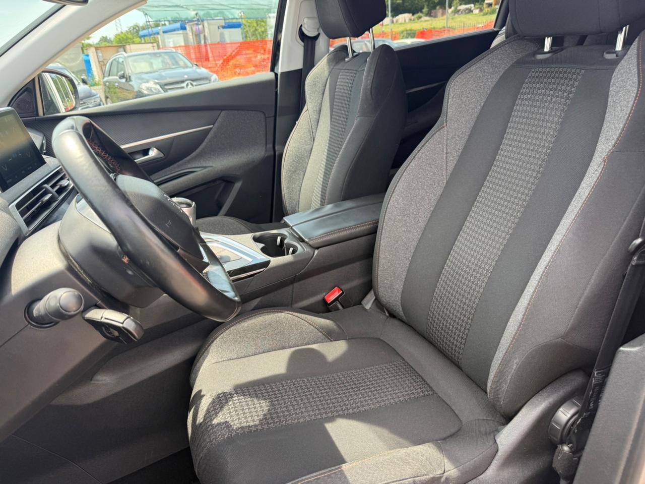 Peugeot 5008 BlueHDi 120 S&S Allure