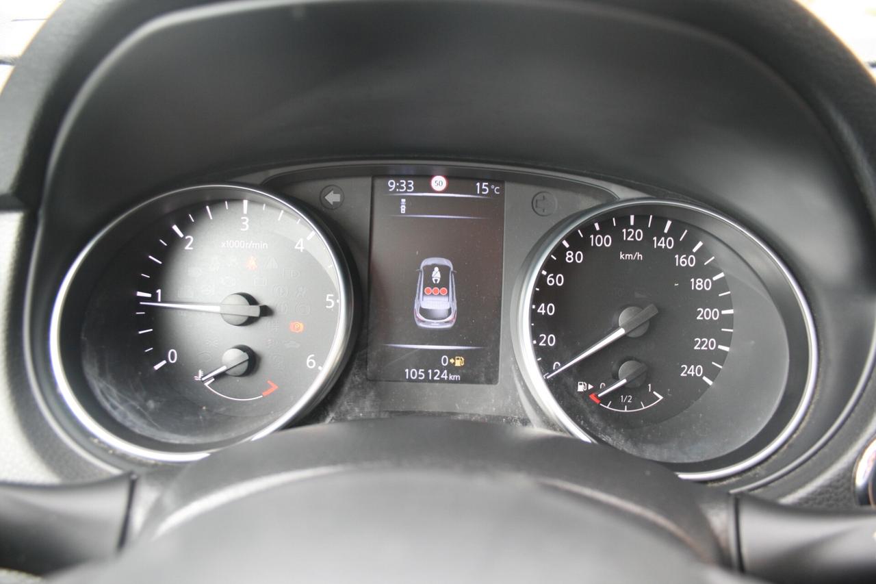 Nissan Qashqai 1.5 dCi Tekna con Tetto Panoramico.