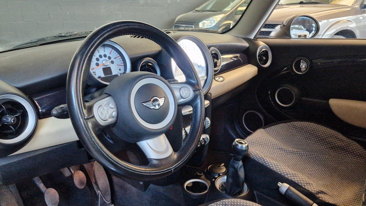 Mini 1.6 16V Cooper D