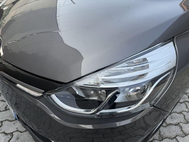 Renault Clio Clio 5p 1.2 Costume National DUEL 75cv FULL OPTIONAL